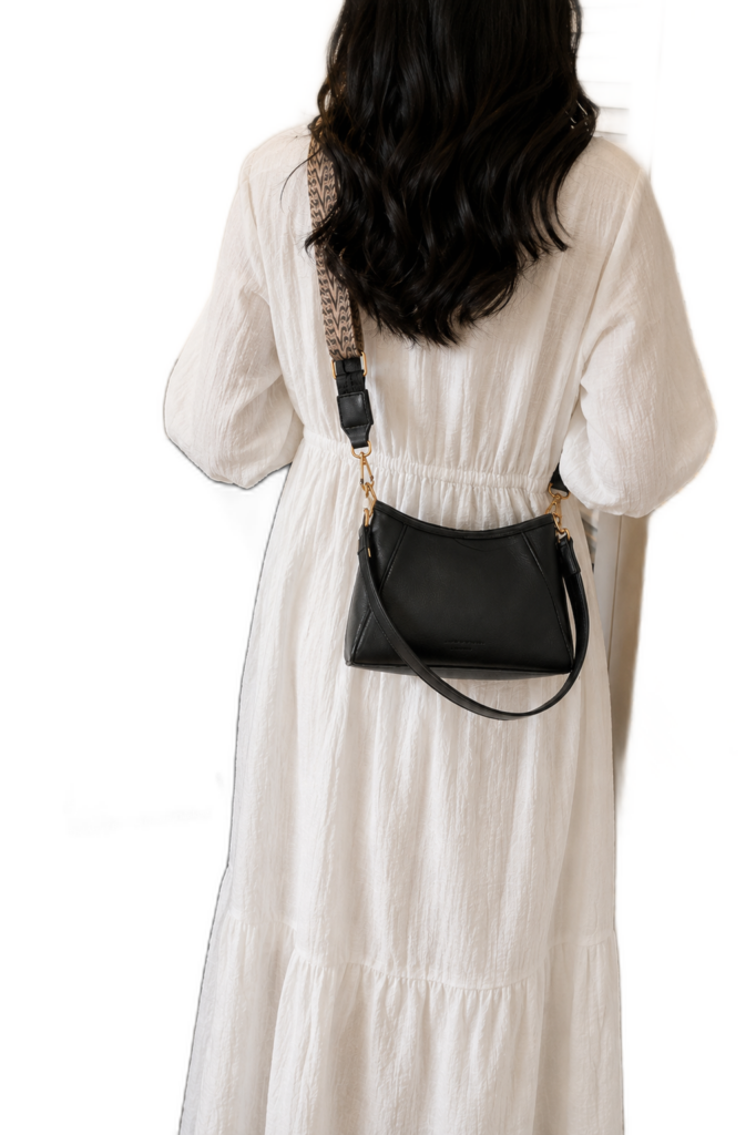 Minimal Curved Shoulder Bag